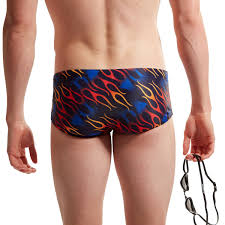 Speedo Men's Club Training 17cm Fire 8-00335416627 - Image 2